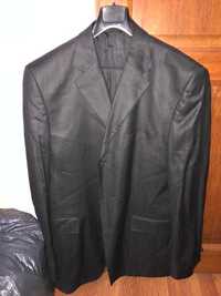 Vand costum Giorgio Armani,negru-lucios,100% lana,marimea 56.