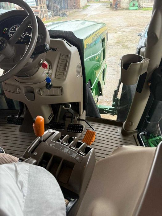 Vand tractor John Deere 6210R