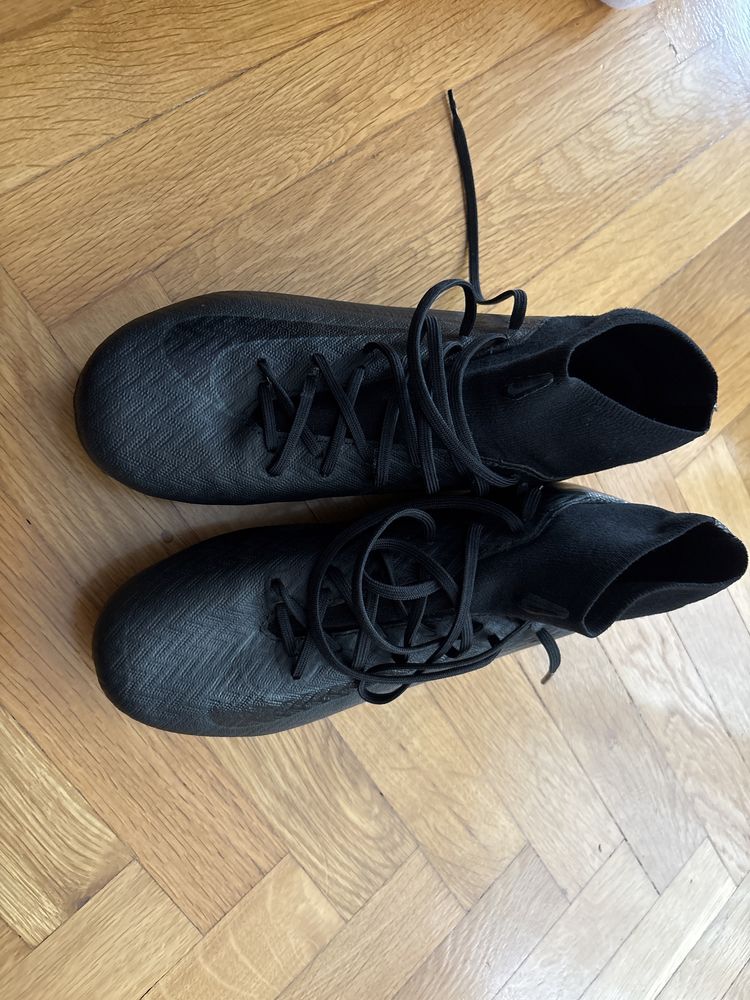 Бутонки Nike  отлично състояние