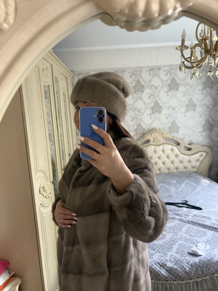 Продам норковую шапку