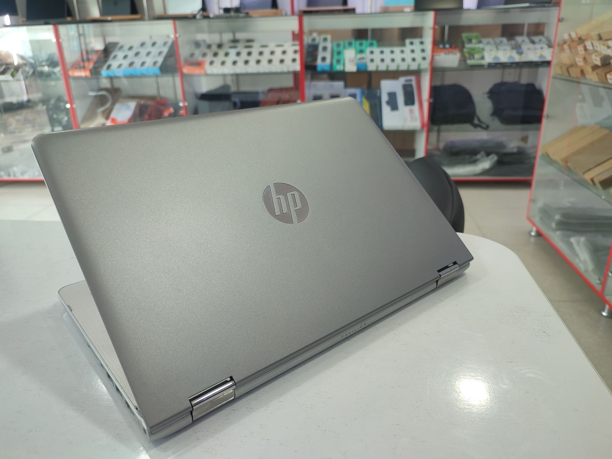 HP pavilion x360 convertible, qo'shimcha videokartalik