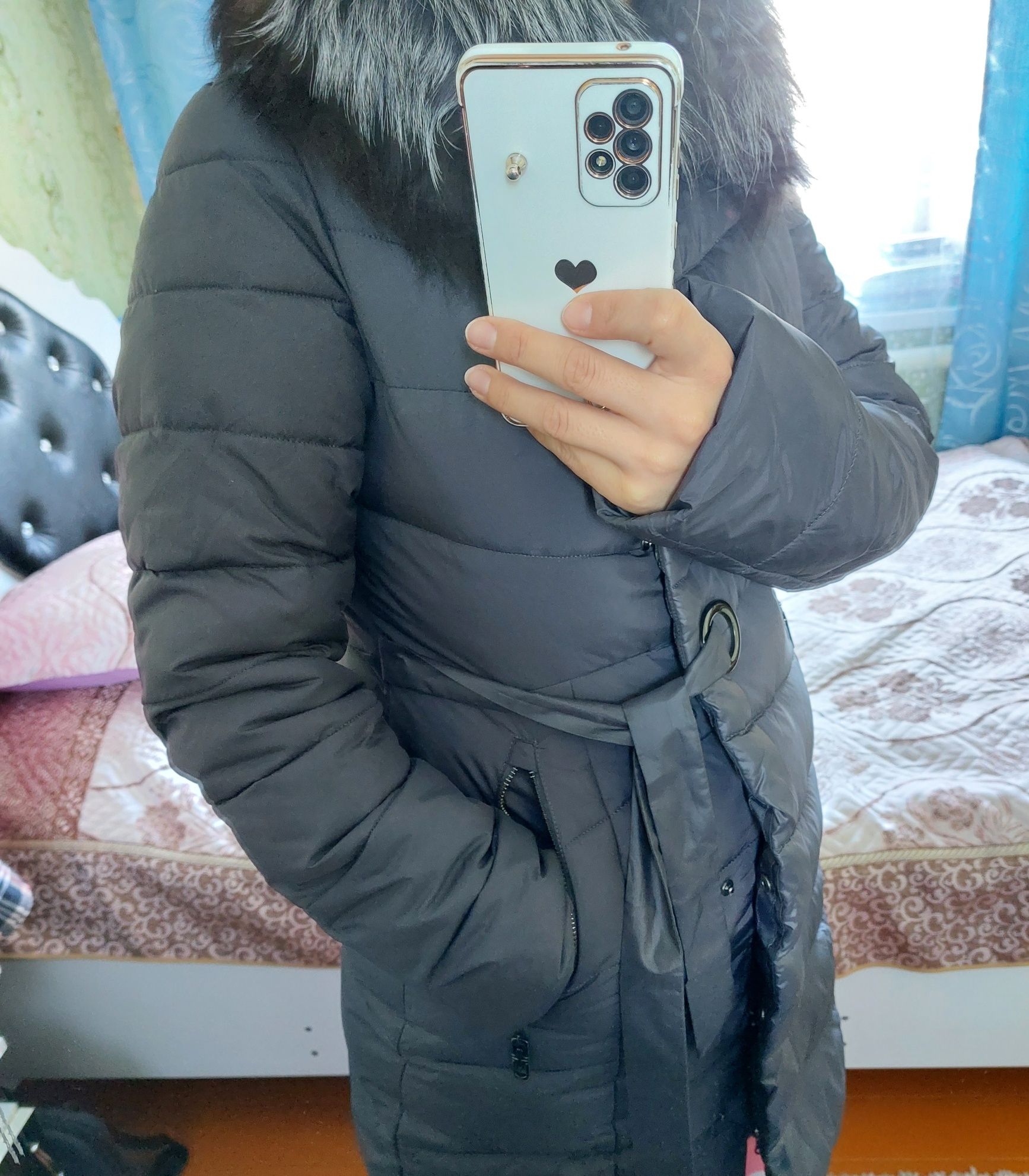 Продам куртку зимнюю