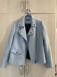 Jacheta de culoare bleu