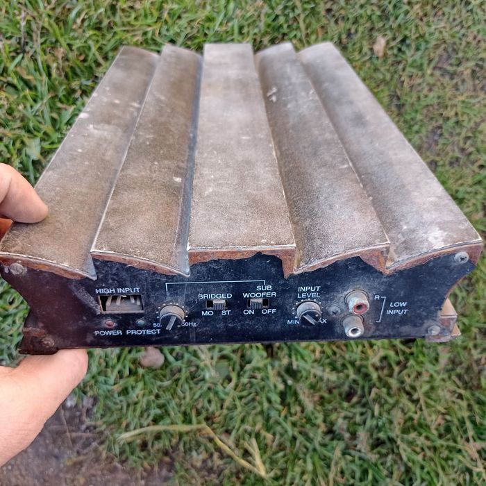 Продам усилитель мощности