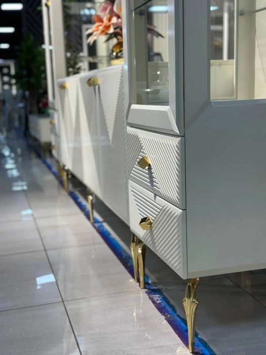 Комод и два пенала Неоклассика