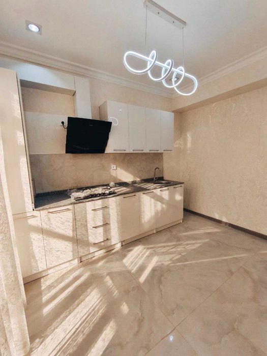 Самарканд шахрида 2 хонали, 8-қаватда жойлашган квартира сотилади.