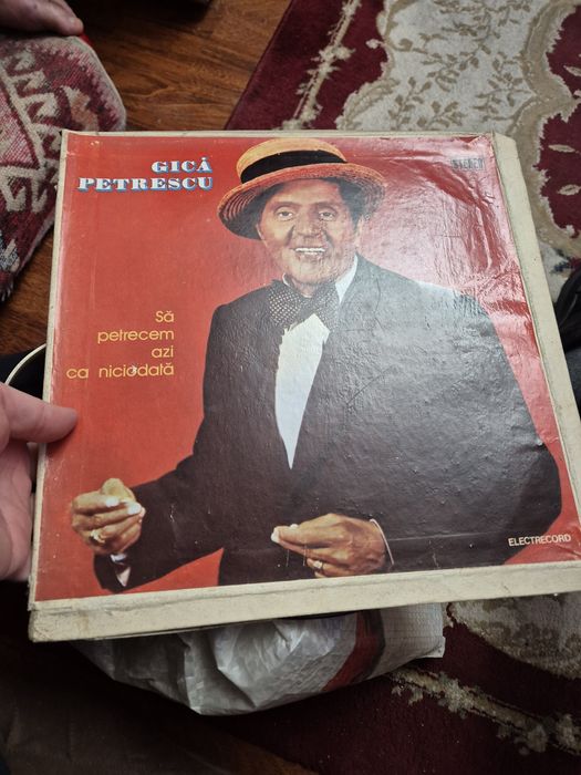 Viniluri cu muzica de petrecere Gica Petrescu, in stare foarte buna