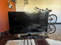 Televizor Smart SAMSUNG diagonala  60' / 150 cm !