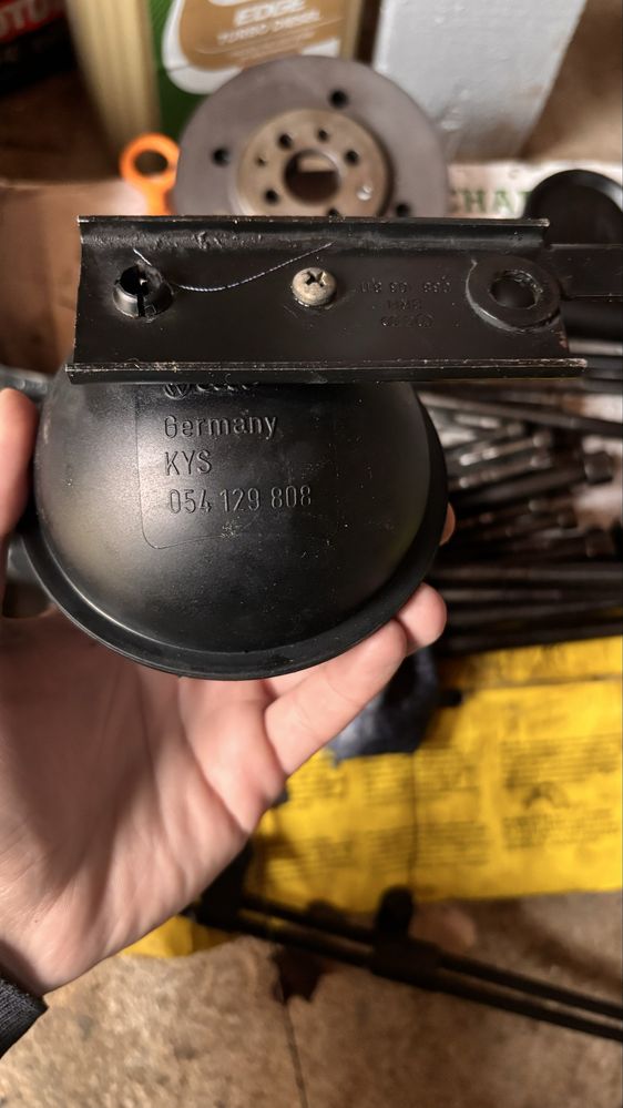 Оригинална вакуум круша за 1.9 TDI помпа дюза