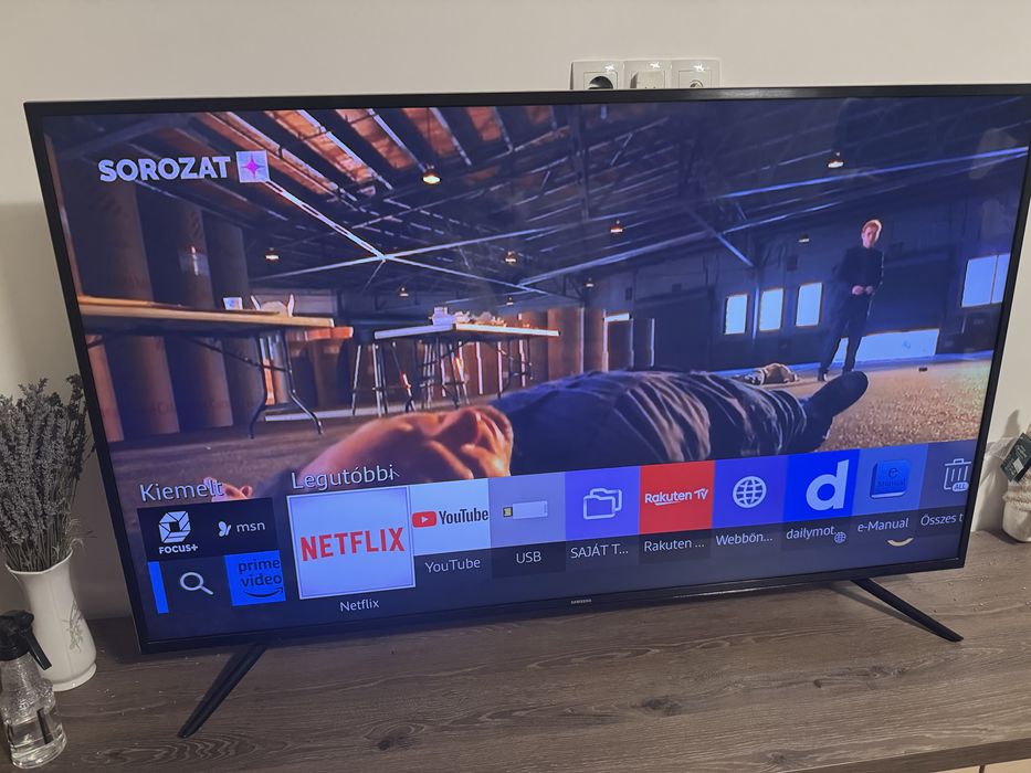 Vand televizor smart  samsung