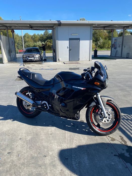Vând moto Suzuki gsx600,din 1995