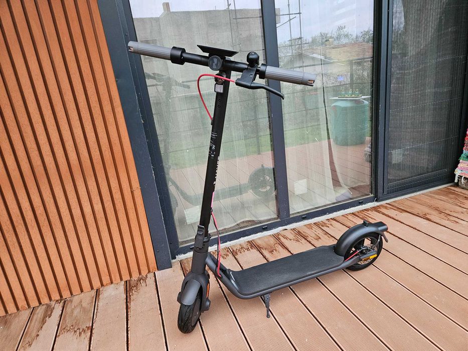Електрическа тротинетка NAVEE E-SCOOTER V50I PRO  - Нова