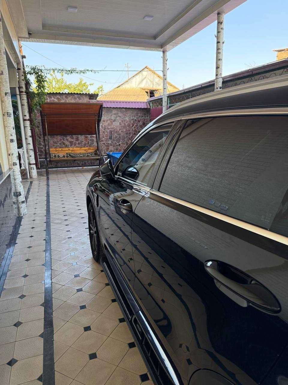 Nissan Venucia Star