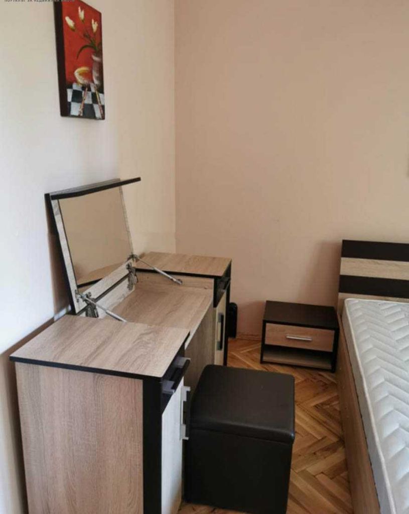 Дава се под наем Двустаен апартамент в София, Разсадника - 70 кв.м за 425 € - Снимка #1