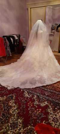 Продам свадебное платье 50-60 размера