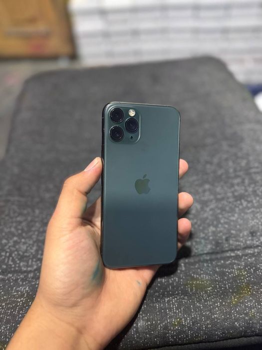 Iphone 11 pro 64 gb.
