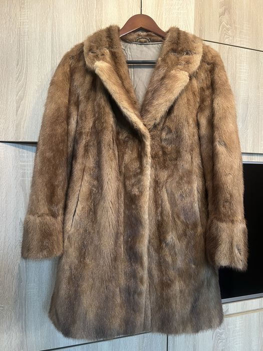 Haină din blana naturala de nurca