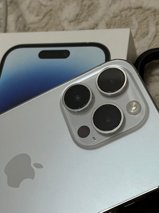 iPhone 14 pro 256 gb .