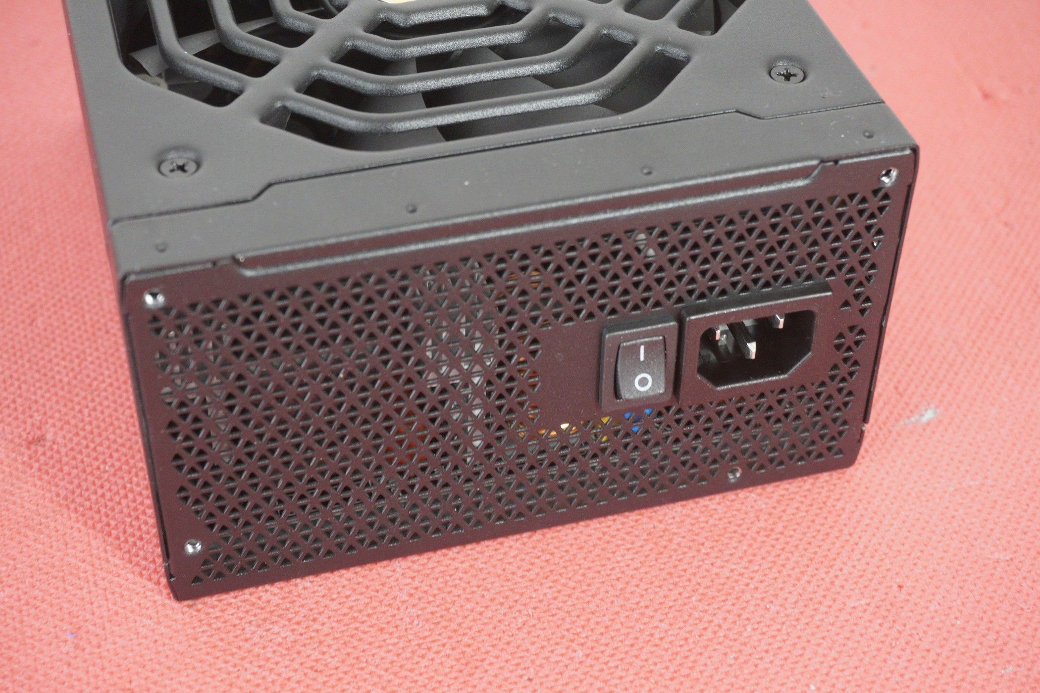 Захранване (PSU) COUGAR GEX 1050W 80+ Gold / 8 год. гаранция! 1000w