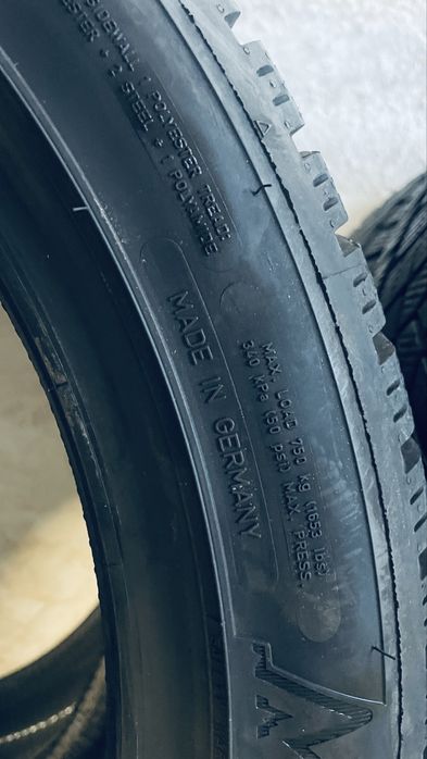 Гуми за Tesla model 3, 235 45 18