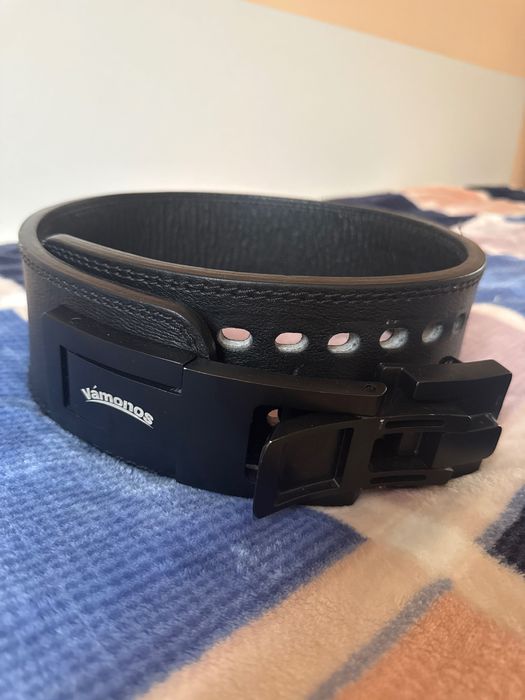 Продаю паурлифтерский ремень