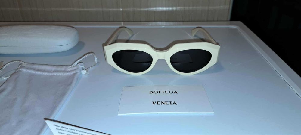 Ochelarii soare Dama Bottega Veneta Originala produs nou cu eticheta