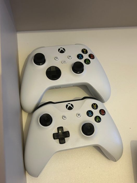 Xbox One S 1TB stare foarte buna