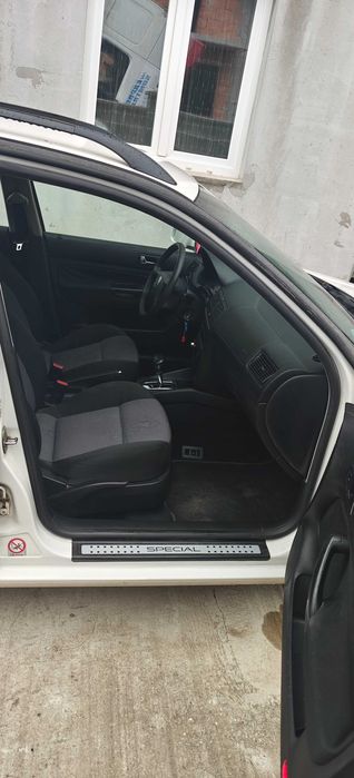 Vand VW Golf IV automat !!