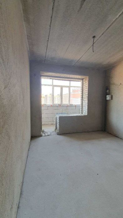 Продаётся 2 - комнатная черновая квартира в районе Алтын Орда