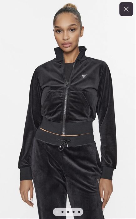 Плюшен анцуг Guess