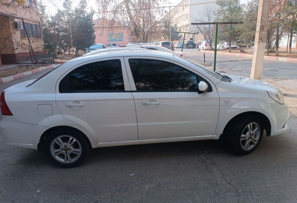 Nexia 3 avtomat naxtga yoki arenda