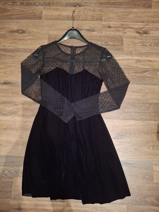 Rochie neagra elegantă
