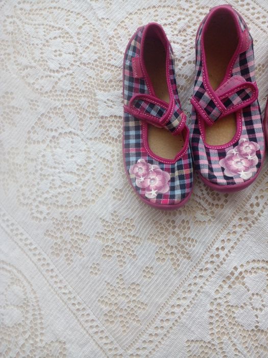 Дестки пантофки за градина