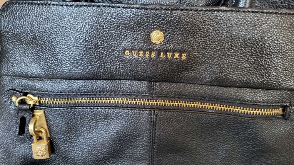 чанта Guess естествена кожа