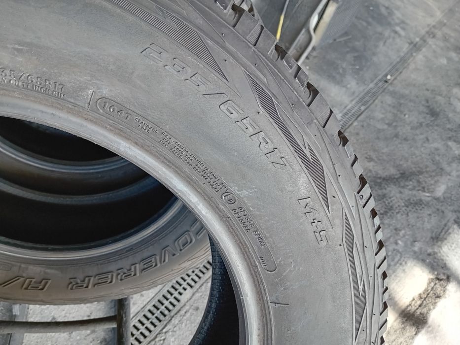 235 65 R 17 Cooper m+s