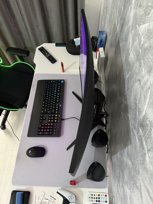 Monitor Curbat LED AOC C32G1 31.5 inch 144hz 1ms