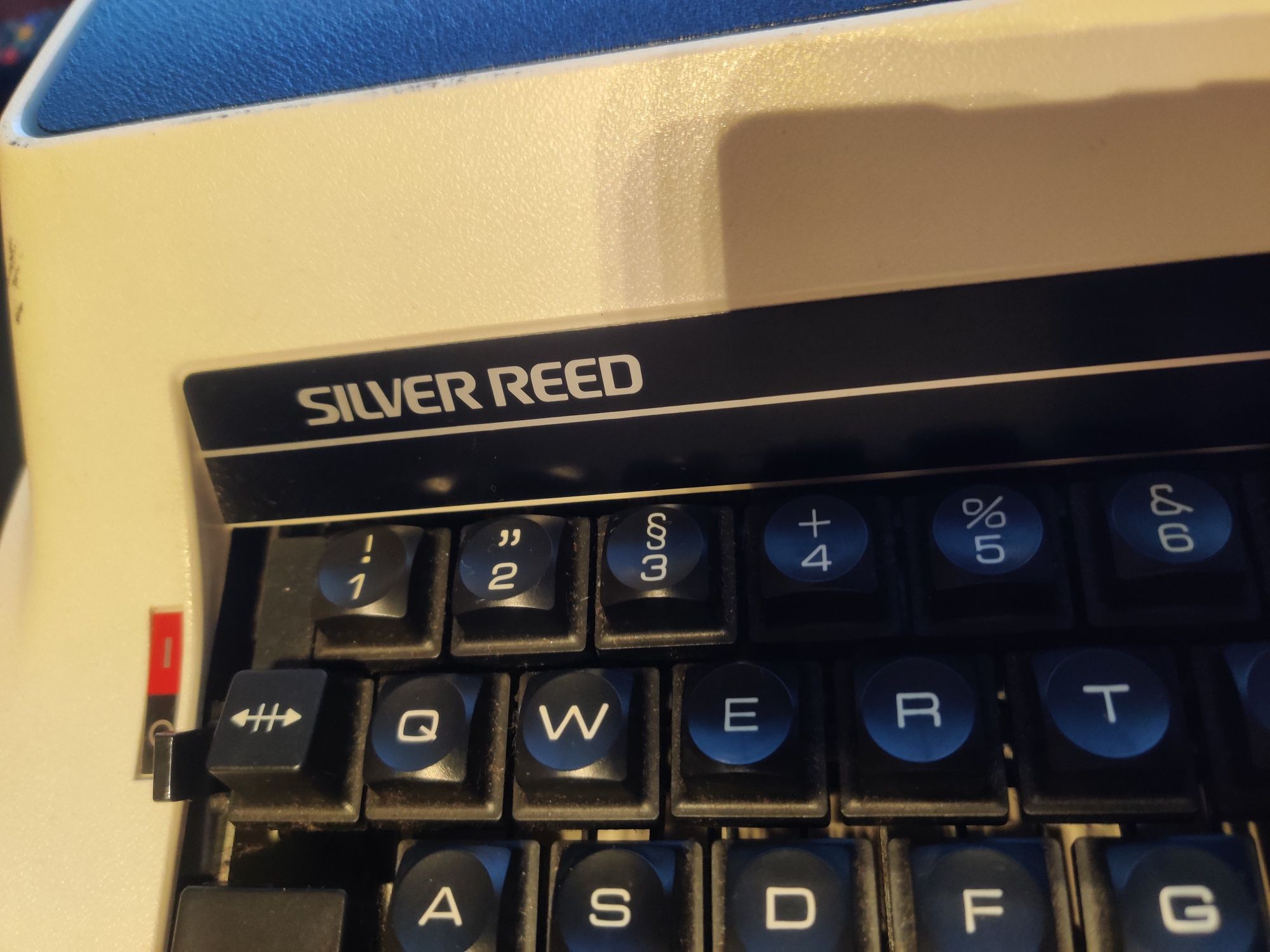 Masina de scris electrica "Silver Reed Electric 2200" made in Japonia