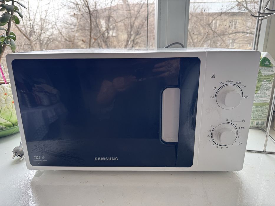 Микроволновка Samsung