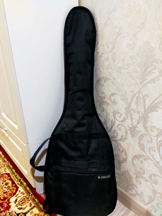 Продам электрогитару