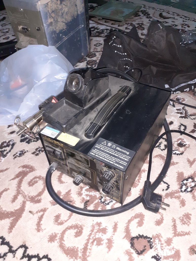 Telefon temirlash va boshqa shunga o‘xshash ishlar uchun fen sotiladi