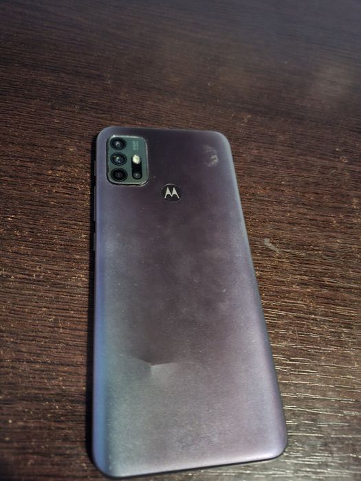 Motorola G30 Defect (Baterie Umflată) - Ecran Intact! Piese