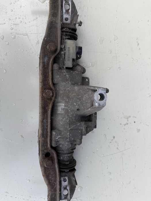 Caseta directie punte spate bmw seria 7 f01 f02