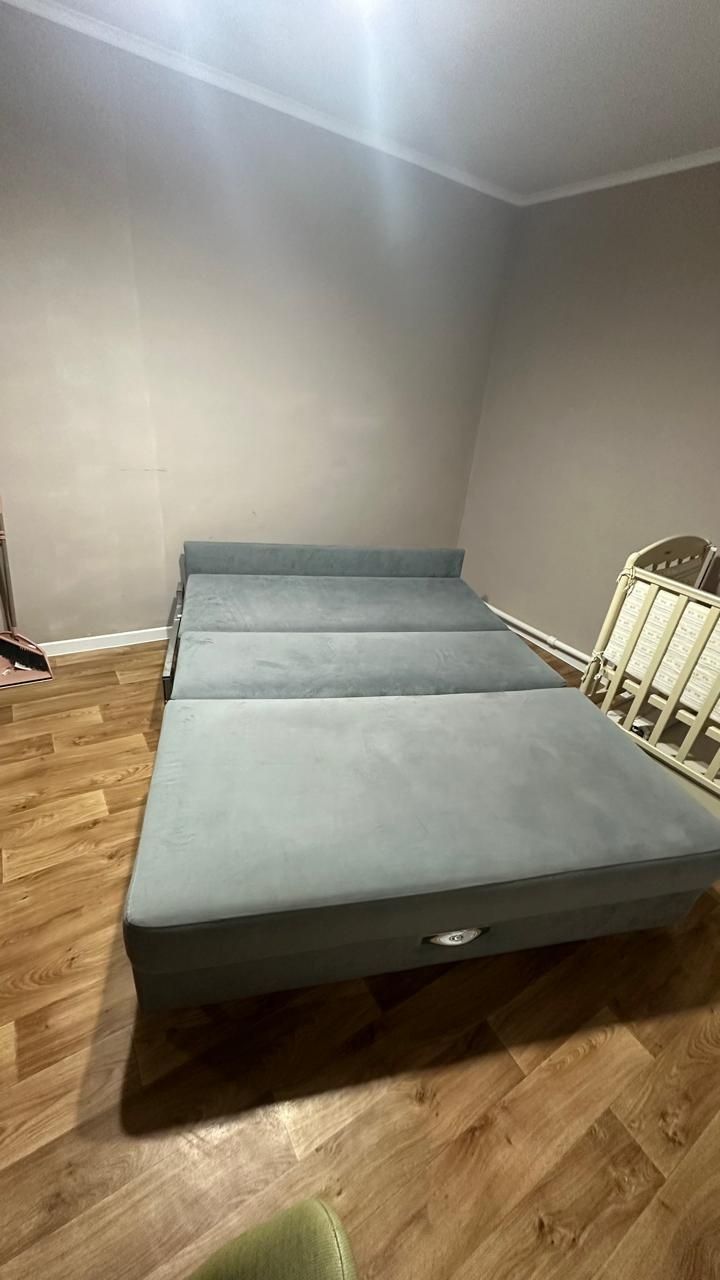 Продам диван раздвижной