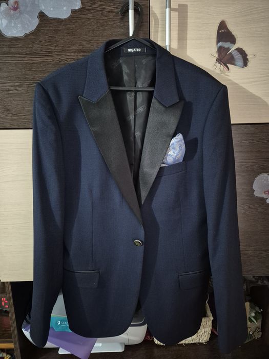 Costum mire impecabil