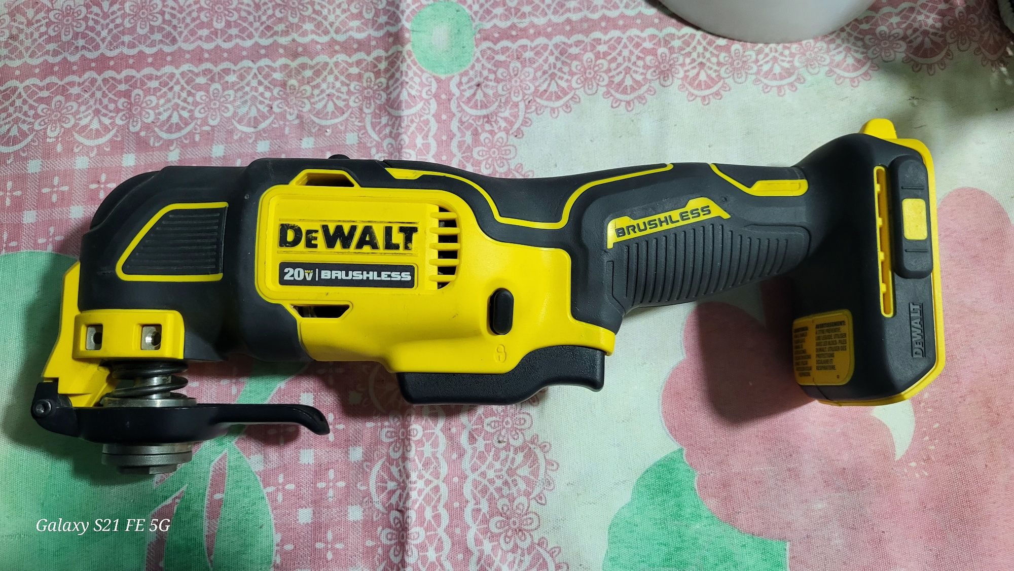 Реноватор мултитул DEWALT