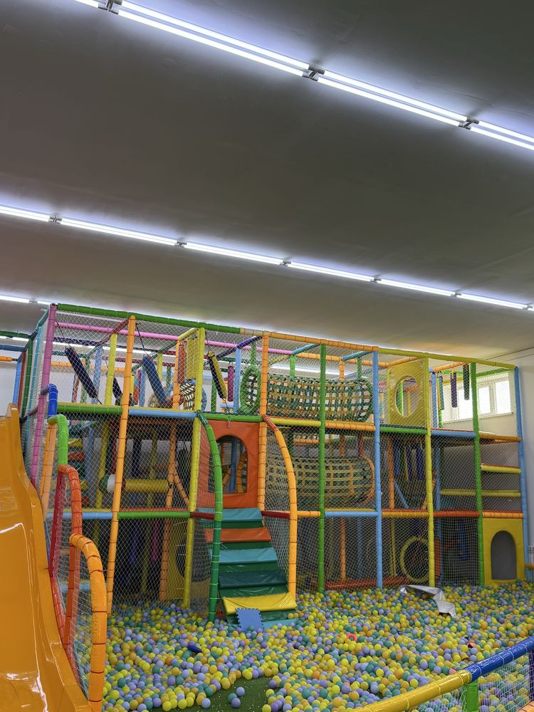 продоется игравой лабиринт срочно