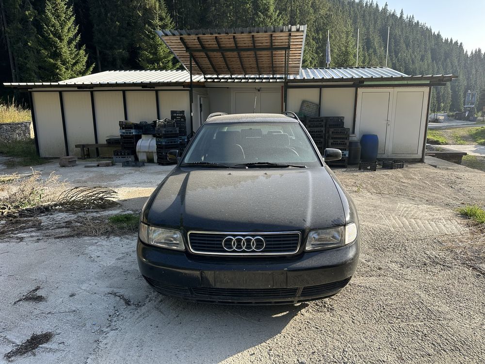 Audi A4 B5 1.8i На Части