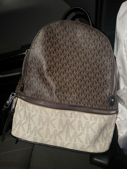 Сумочки на выход ! В отличном состоянии!Спортивная сумка