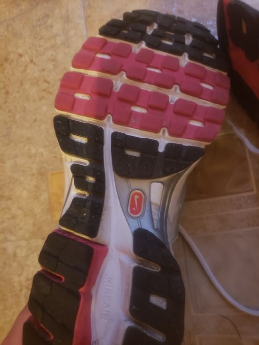 Маратонки Nike в отлично състояние