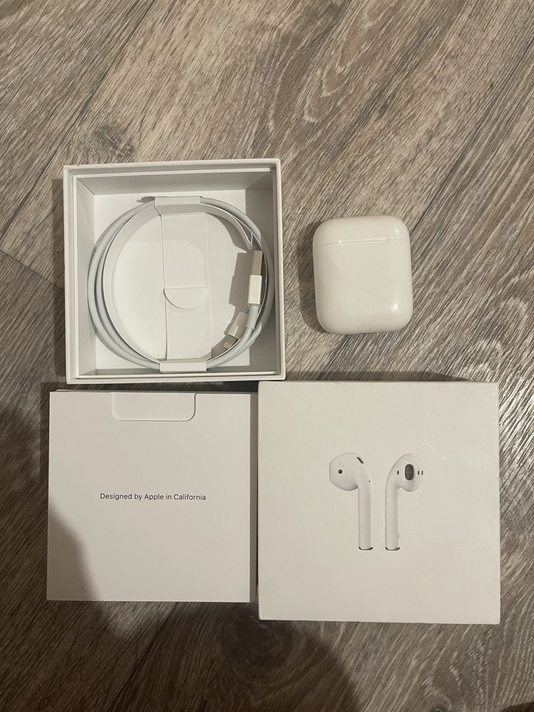 Продам футляр от AirPods2